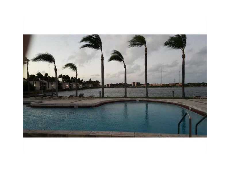 339IVES DAIRY RD, Miami, FL 33179