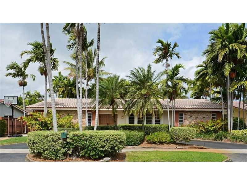 2021 Northeast 208 STREET, Miami, FL 33179