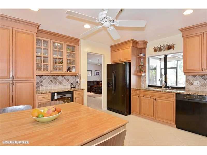 2021 Northeast 208 STREET, Miami, FL 33179