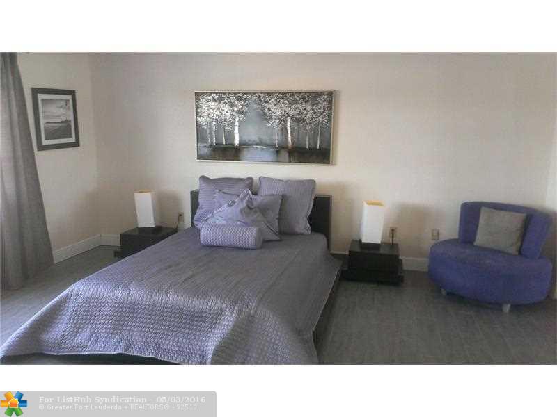 875 NE 195 ST 111, Miami, FL 33179