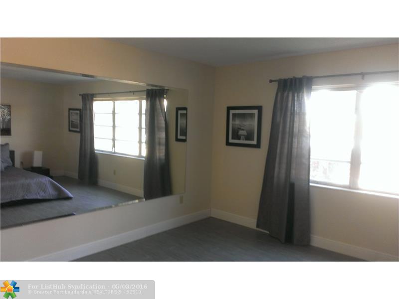 875 NE 195 ST 111, Miami, FL 33179