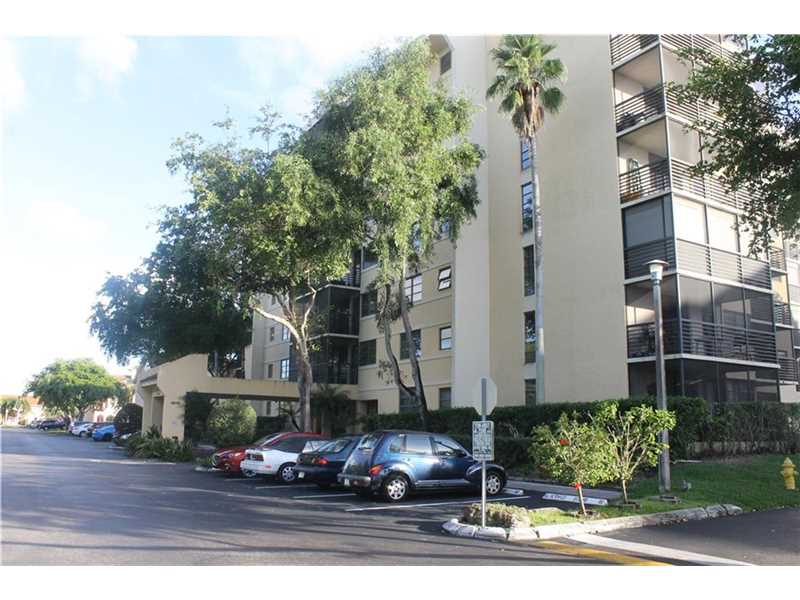 20840San Simeon Way, Miami, FL 33179