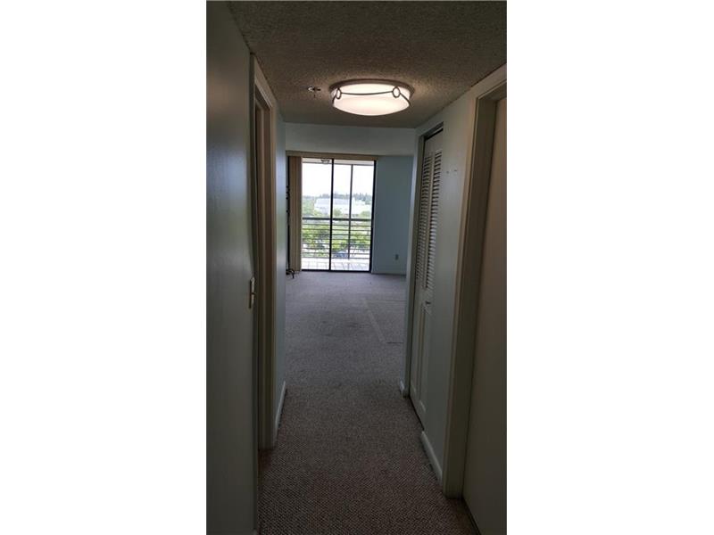 20840San Simeon Way, Miami, FL 33179