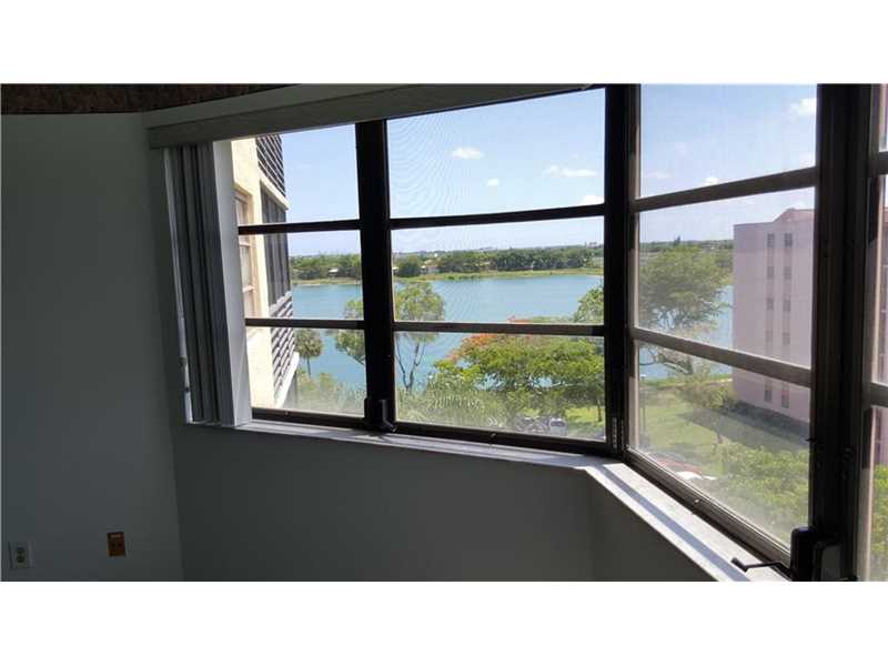 20840San Simeon Way, Miami, FL 33179