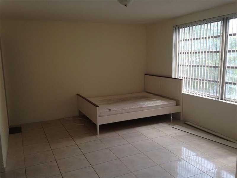 1304 Northeast 191 St, Miami, FL 33179