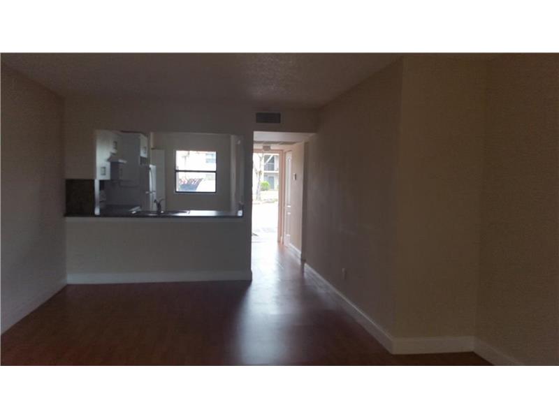 880 Northeast 207th Ter, Miami, FL 33179