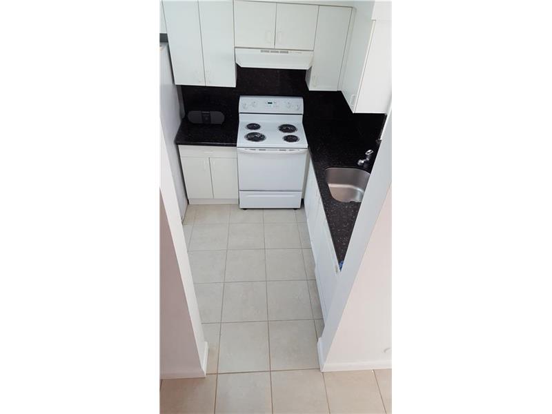 860 Northeast 212th Ter, Miami, FL 33179