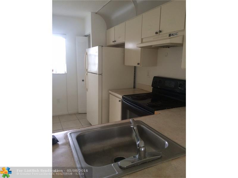 434 NE 210th Circle Ter 105-4A, Miami, FL 33179