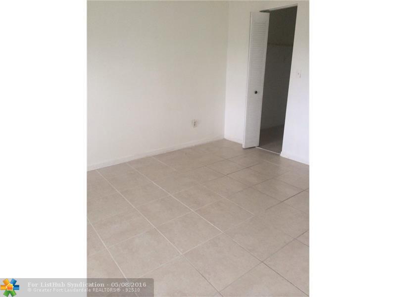 434 NE 210th Circle Ter 105-4A, Miami, FL 33179