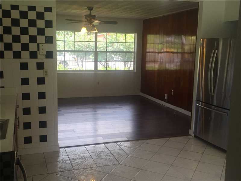 40 Northeast 184th Ter, Miami, FL 33179