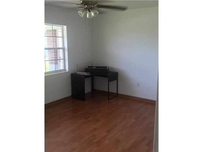 40 Northeast 184th Ter, Miami, FL 33179