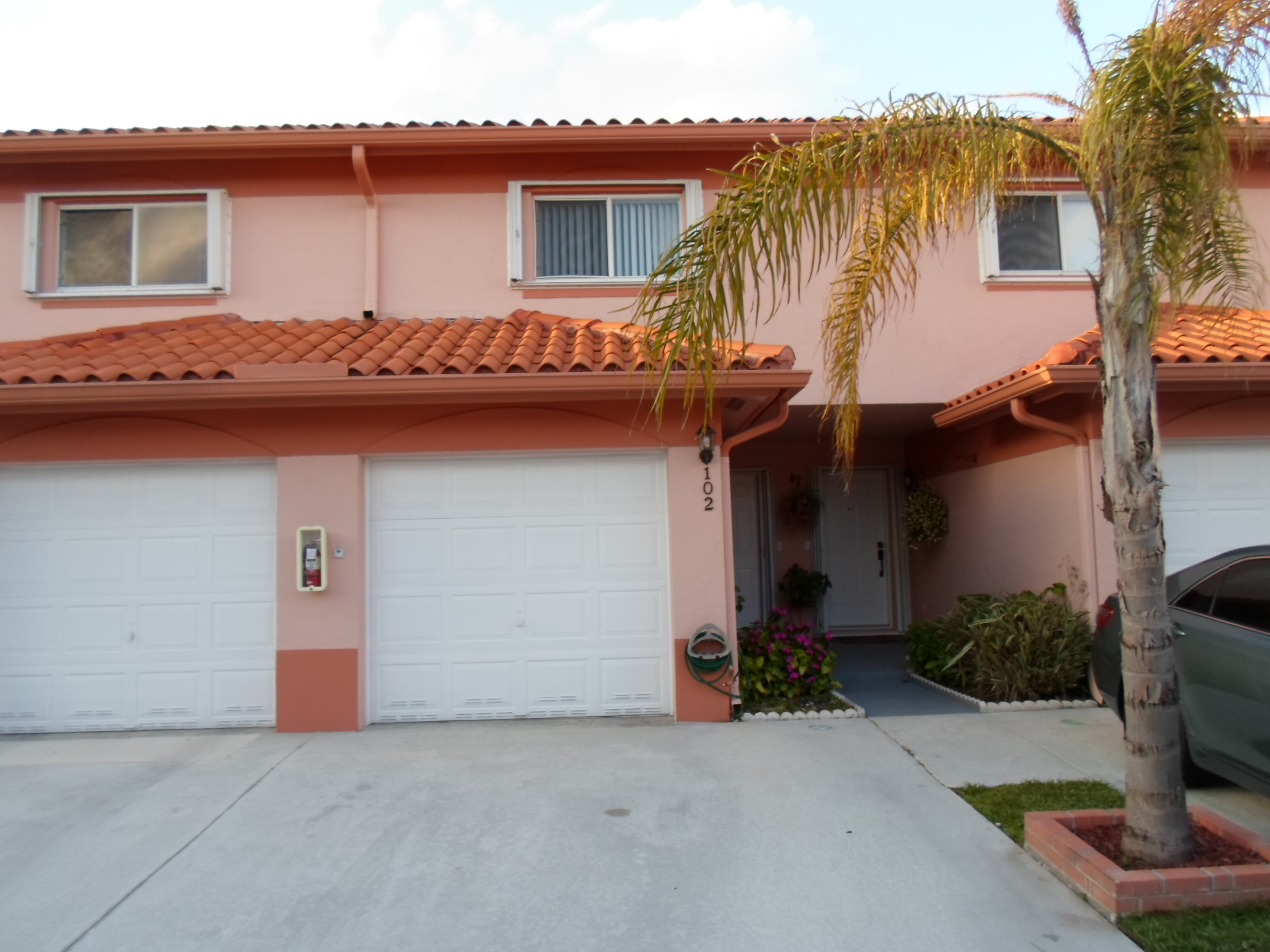 20824 san simeon way, Miami, FL 33179