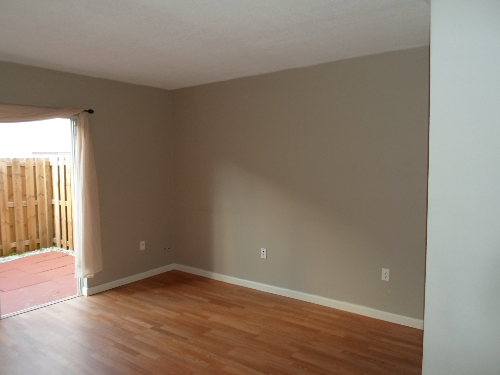 20824 san simeon way, Miami, FL 33179