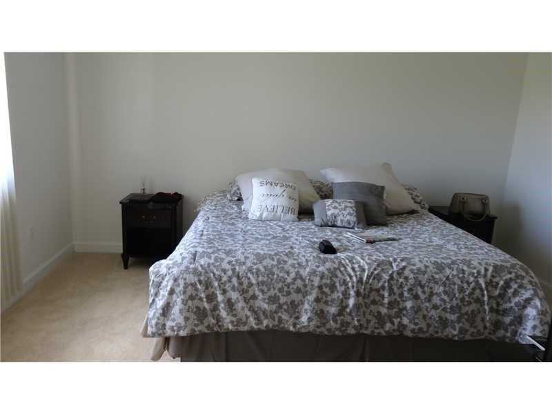 333 Northeast 194 LANE, Miami, FL 33179