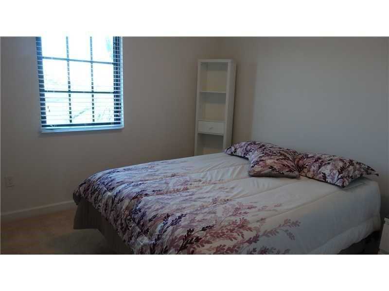 333 Northeast 194 LANE, Miami, FL 33179