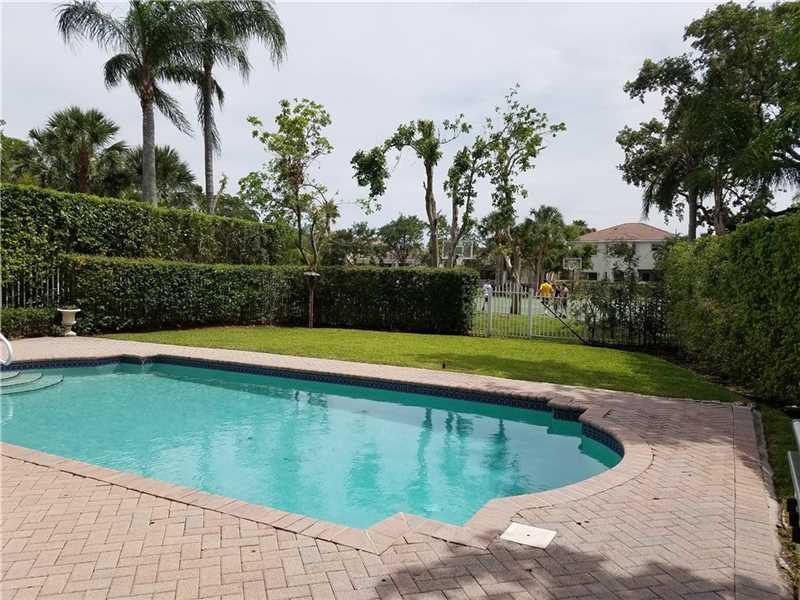 1628Diplomat Dr, Miami, FL 33179