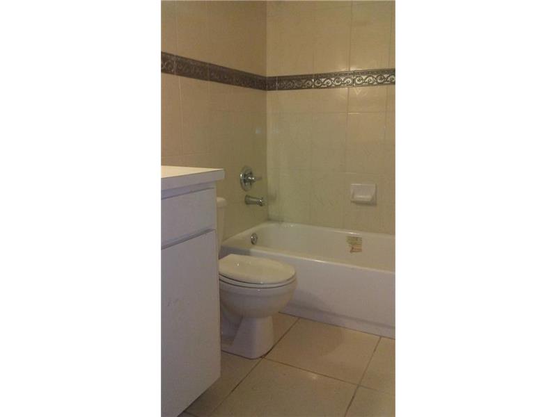 135 NE 202nd Ter N14, Miami Gardens, FL 33179