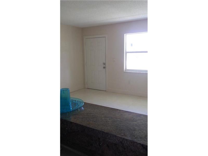 135 NE 202nd Ter N14, Miami Gardens, FL 33179