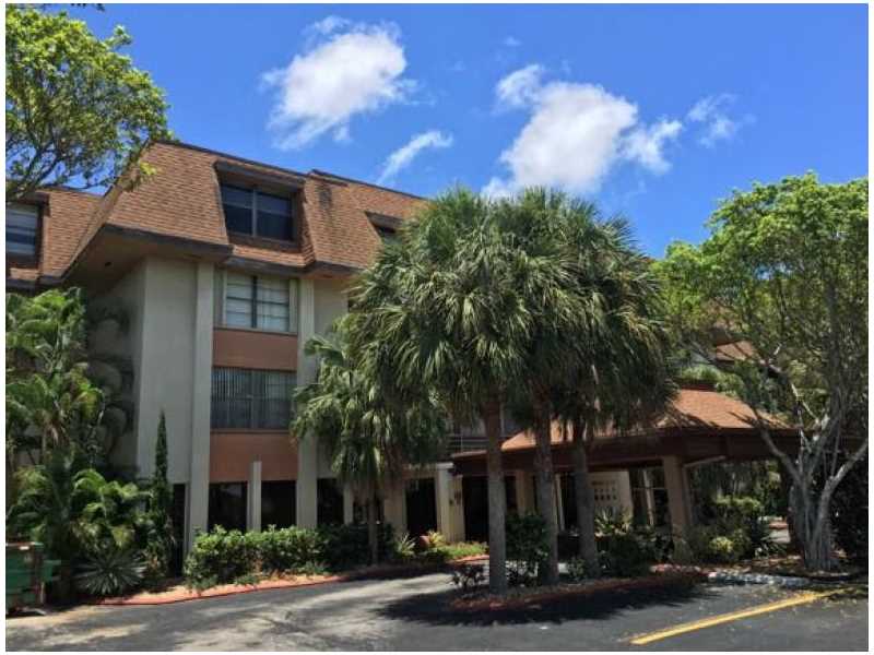 671 Northeast 195 ST, Miami, FL 33179