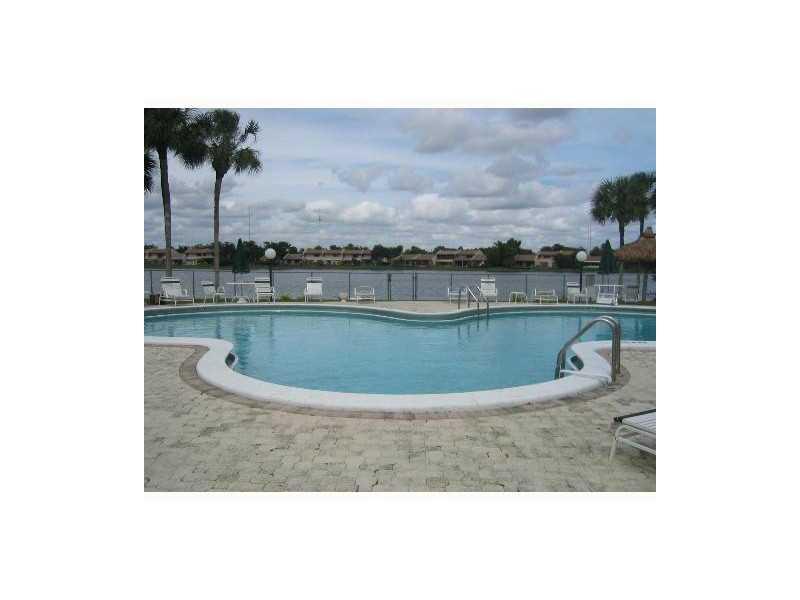 671 Northeast 195 ST, Miami, FL 33179