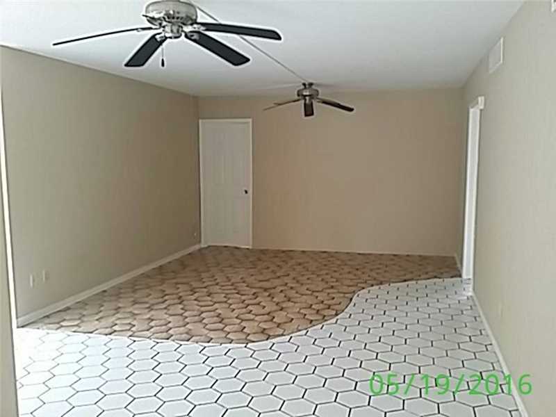 1530 Northeast 191st St, Miami, FL 33179