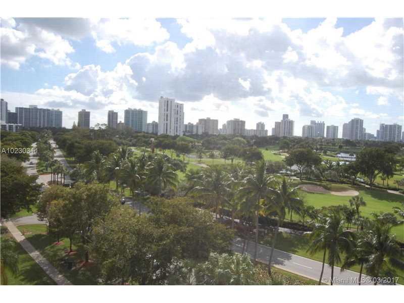 3101 North Country Club Dr, Aventura, FL 33180