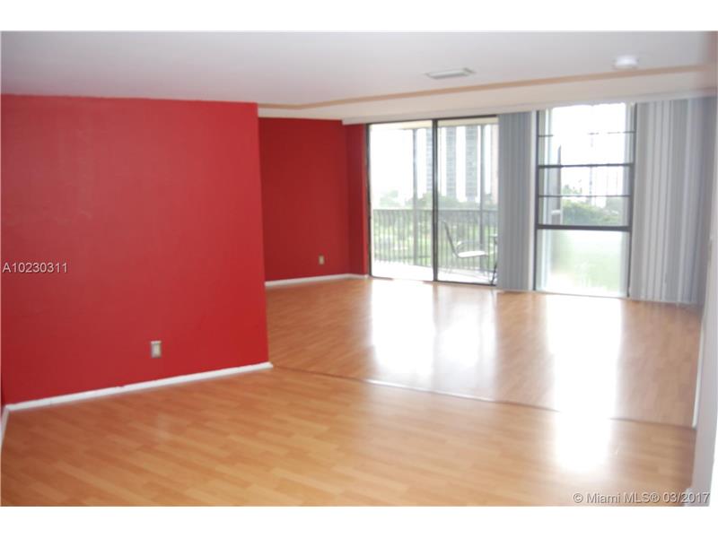 3101 North Country Club Dr, Aventura, FL 33180