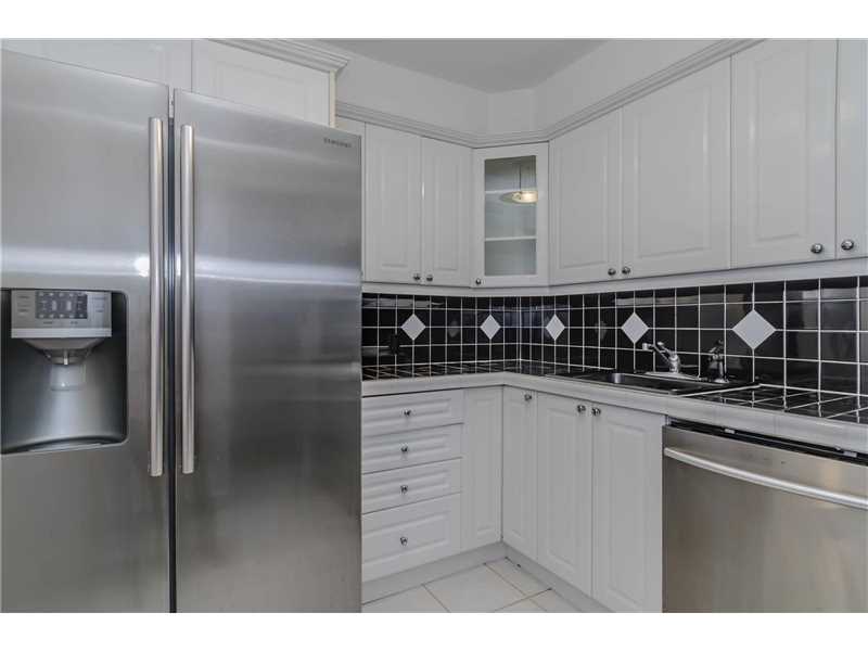 20379 West Country Club Dr, Aventura, FL 33180
