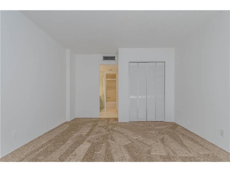 20379 West Country Club Dr, Aventura, FL 33180