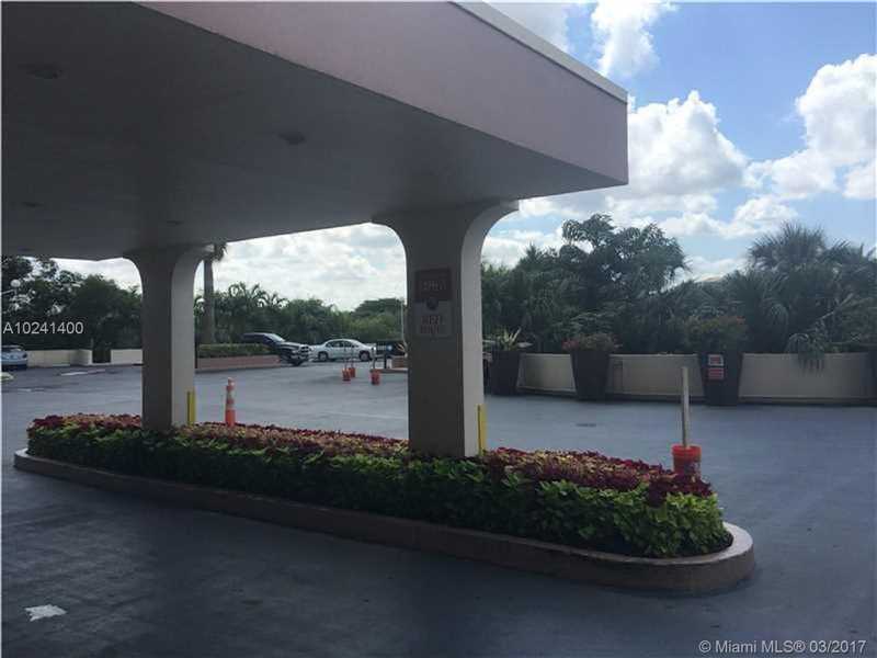 20301 W Country Club Dr 1627, Aventura, FL 33180