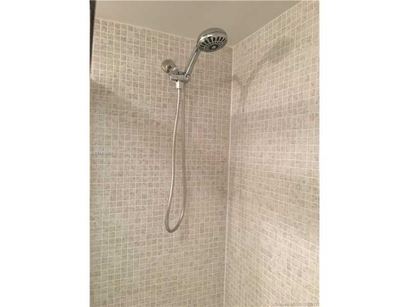 20441 Northeast 30th Ave, Aventura, FL 33180
