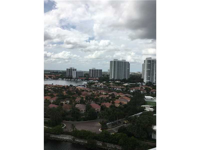 20505 East Country Club Dr, Aventura, FL 33180
