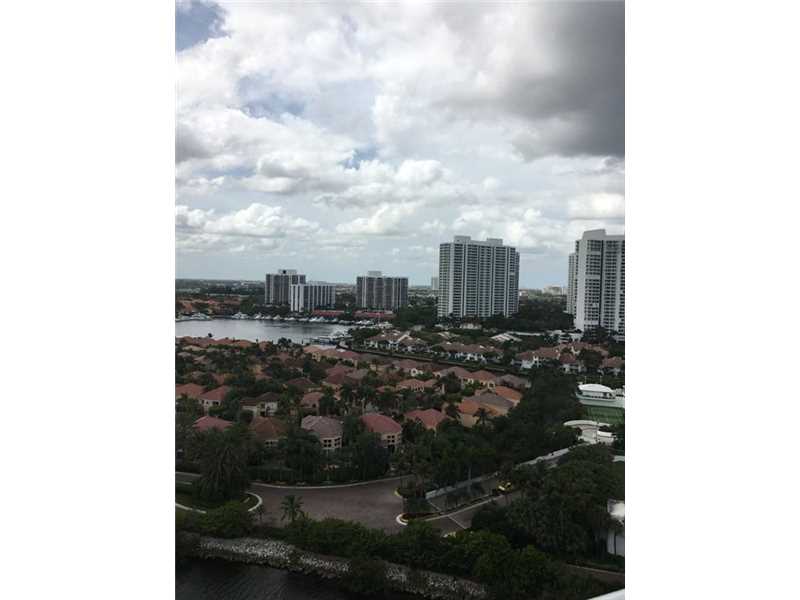 20505 East Country Club Dr, Aventura, FL 33180