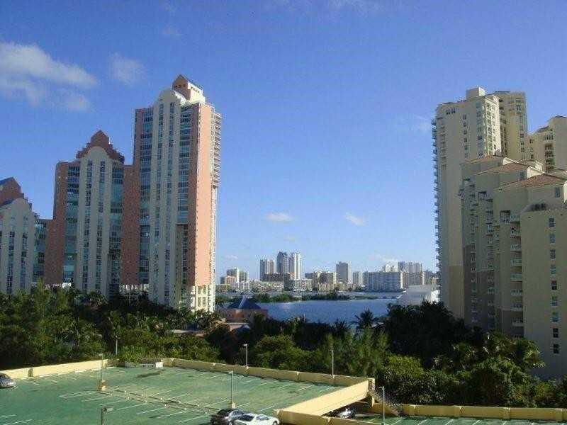 3300 Northeast 191 ST ST, Aventura, FL 33180