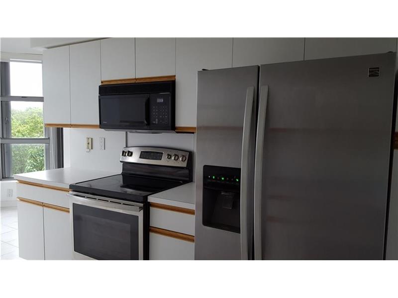 3400 Northeast 192nd St, Aventura, FL 33180