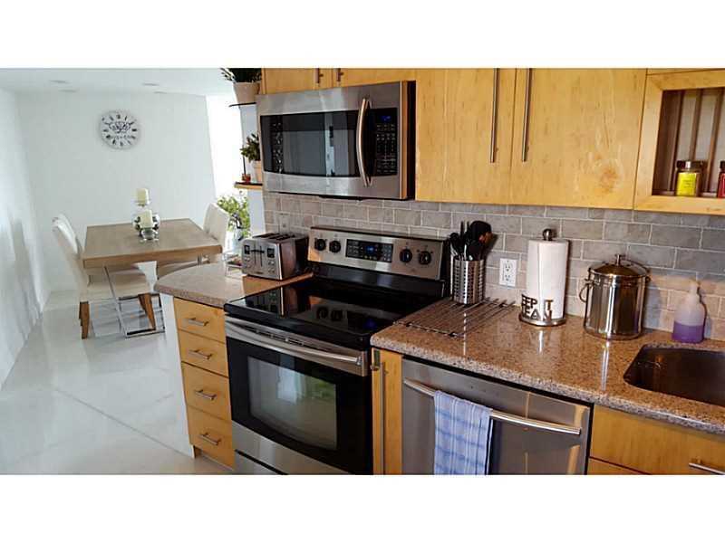 3401 North COUNTRY CLUB DR, Aventura, FL 33180