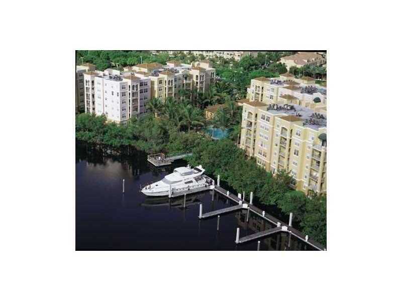 19501 East Country Club Dr, Aventura, FL 33180