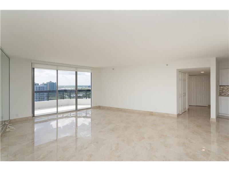 3500Mystic Pointe Dr, Aventura, FL 33180