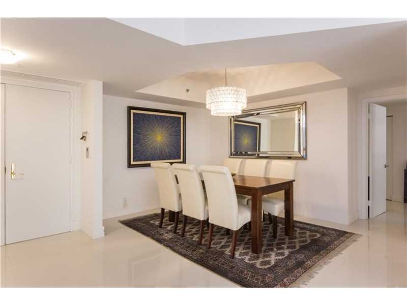 20281 East Country Club Dr, Aventura, FL 33180