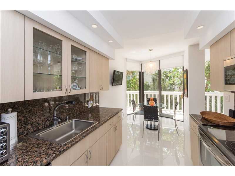 20281 East Country Club Dr, Aventura, FL 33180