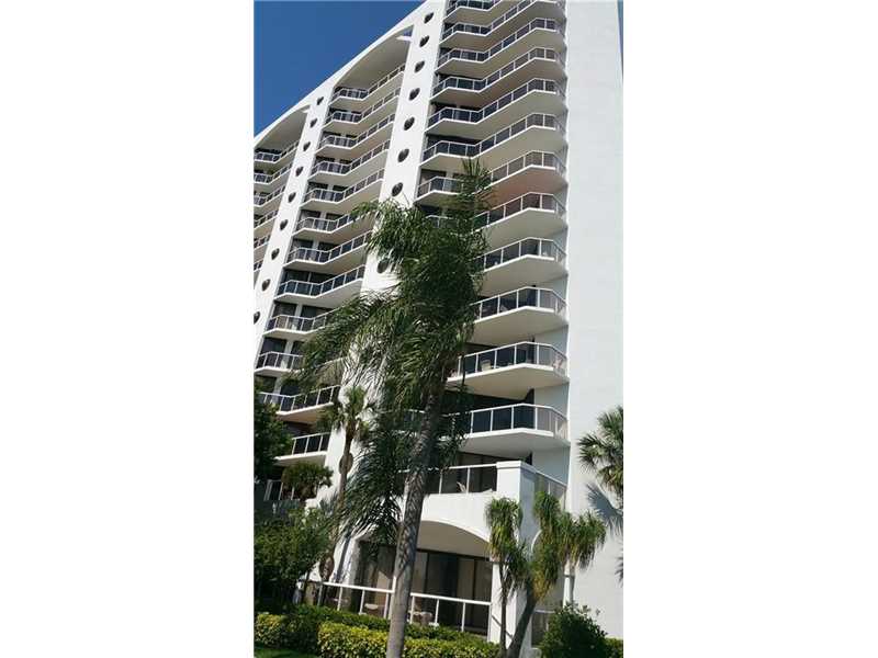 3610YACHT CLUB DR, Aventura, FL 33180