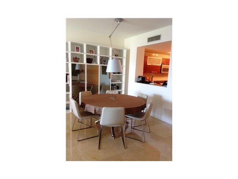 3330 Northeast 190th St, Aventura, FL 33180