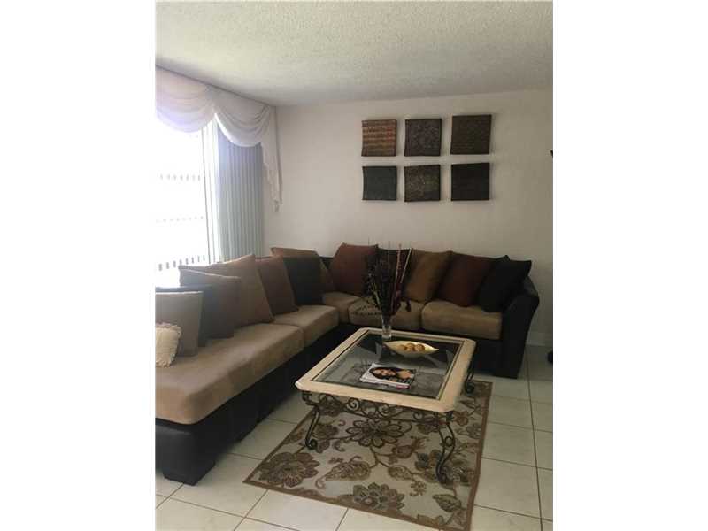 3475 North COUNTRY CLUB DR, Aventura, FL 33180