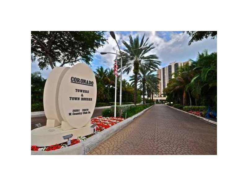 20335 West Country Club Dr, Aventura, FL 33180