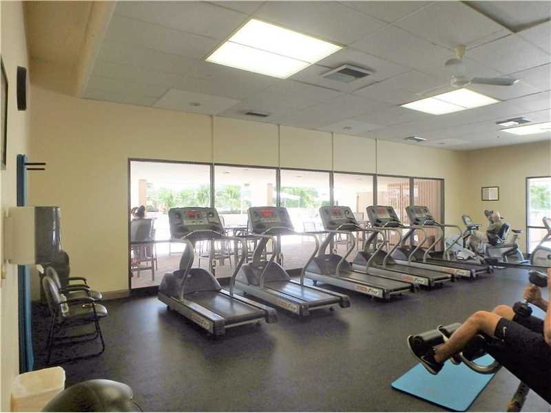20335 West Country Club Dr, Aventura, FL 33180