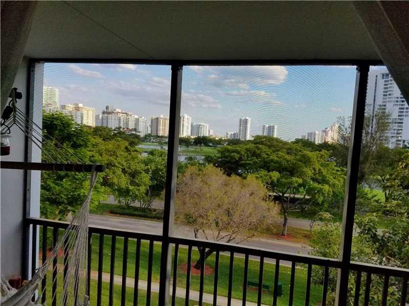 3475 N Country Club Dr # 503, Aventura, FL 33180