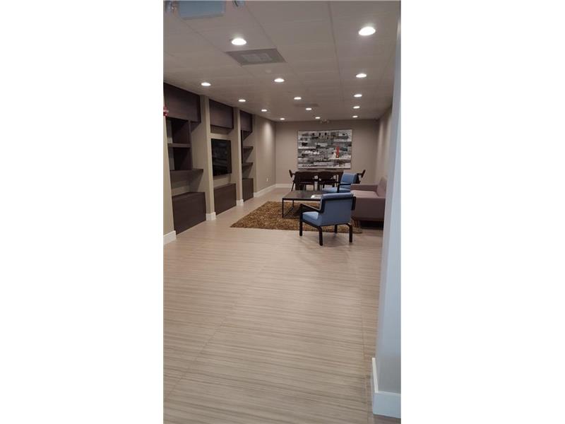 3675 North Country Club Dr, Aventura, FL 33180