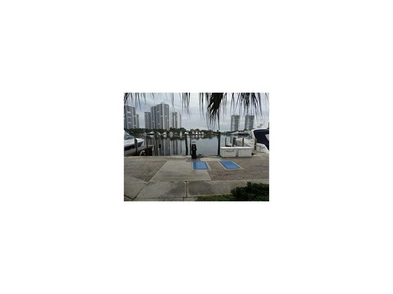 3565MAGELLAN CR, Aventura, FL 33180