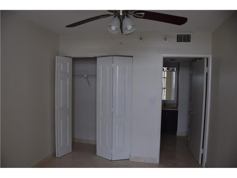 20505 East Country Club Dr, Aventura, FL 33180