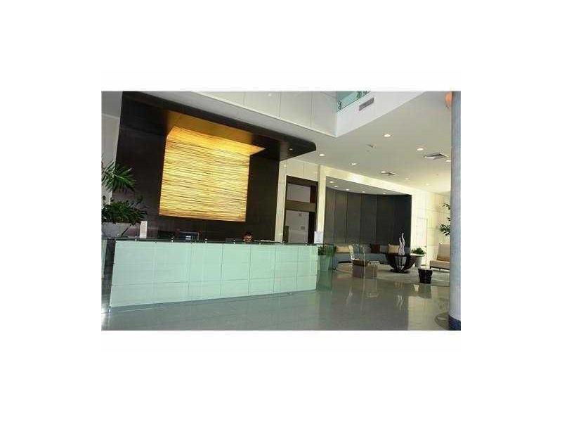 18800 Northeast 29th Ave, Aventura, FL 33180